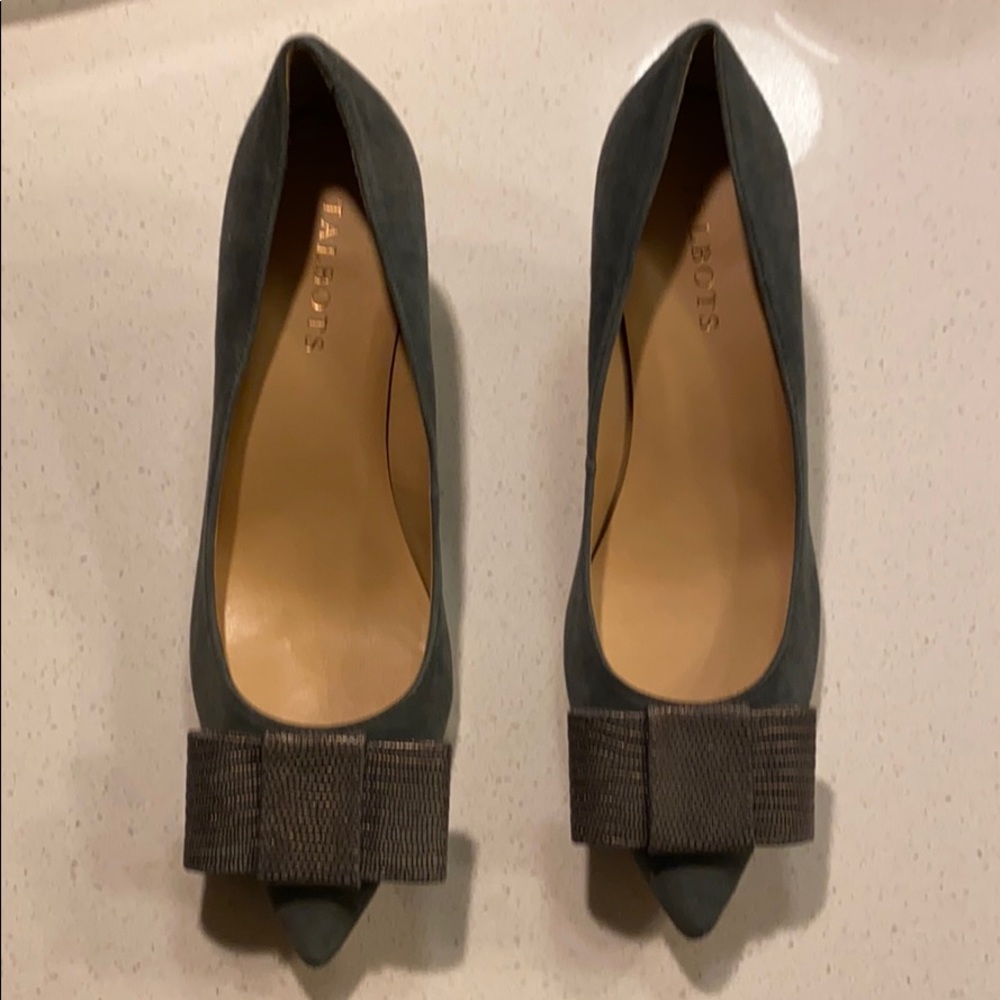 Brand new Talbots grey suede kitten heels